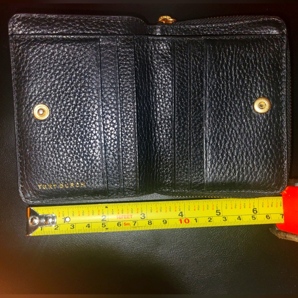 Tory Burch Wallet - Picture 6 of 8